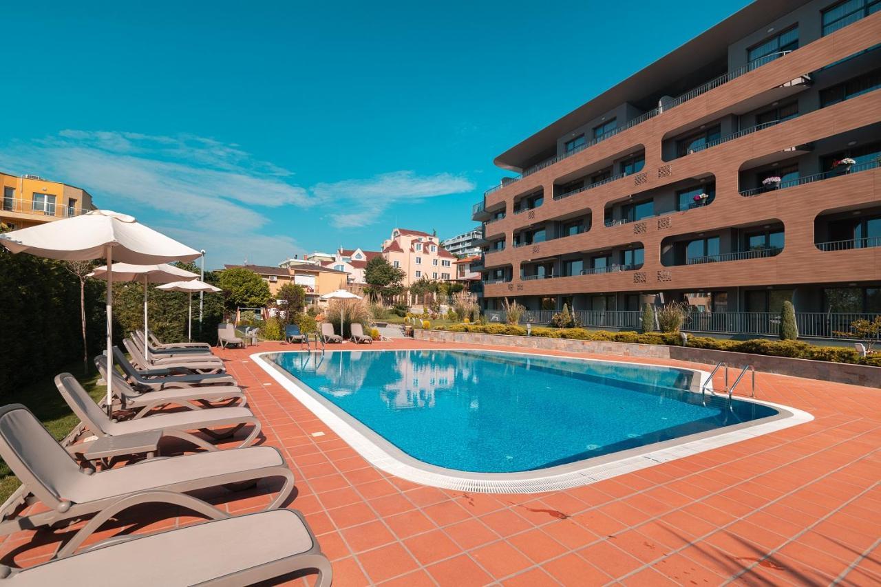 Freddo Apartment - Coral Residence Complex With Parking & Pool Варна Екстериор снимка