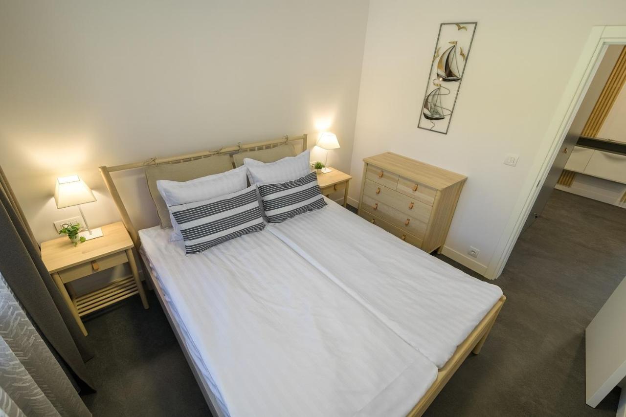 Freddo Apartment - Coral Residence Complex With Parking & Pool Варна Екстериор снимка